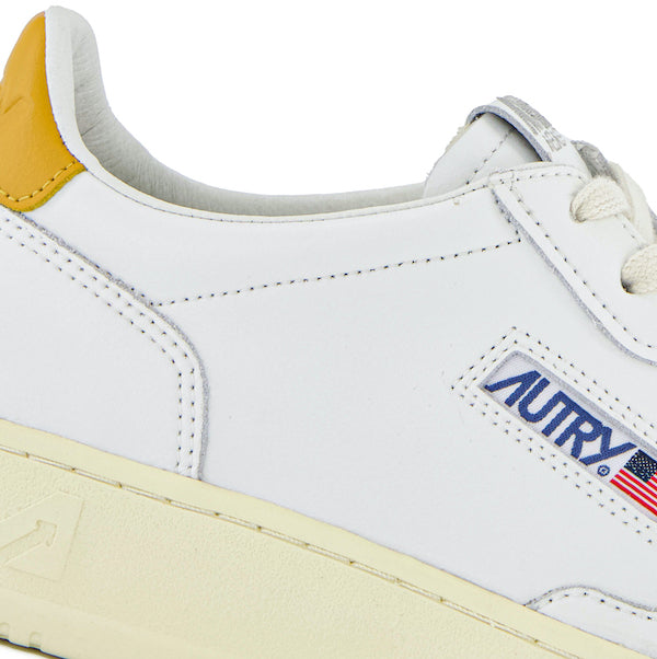 AUTRY Women Medalist LL70 - Leder weiß/honey yellow