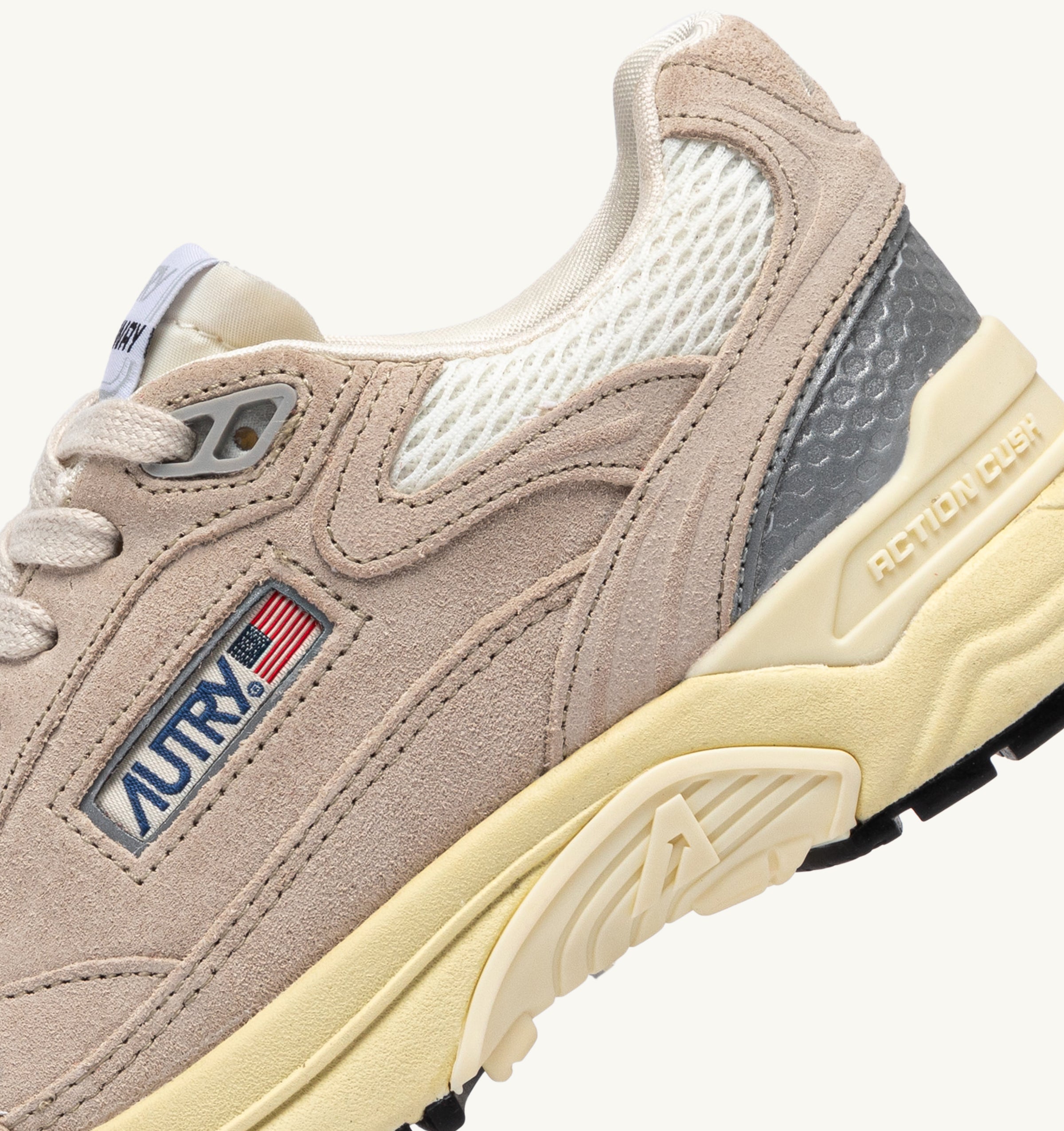 AUTRY Women Hyperway UM03 - Mesh/Wildleder sand/silver